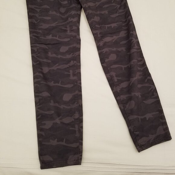 Nicole Miller Soho High Rise Skinny Grey & Black Camouflage Denim Jeans Size 8 - Picture 4 of 9